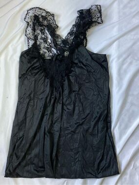 VIntage Joan Collins Collection Ladies Black Nylon Gown Size M